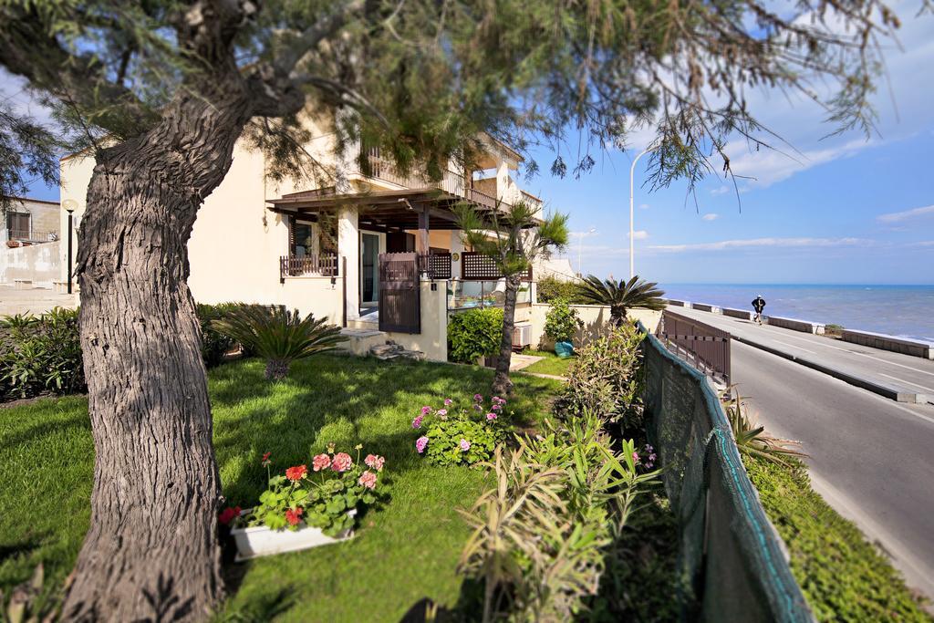 Terrazza A Mare Corallo Marina di Ragusa Εξωτερικό φωτογραφία